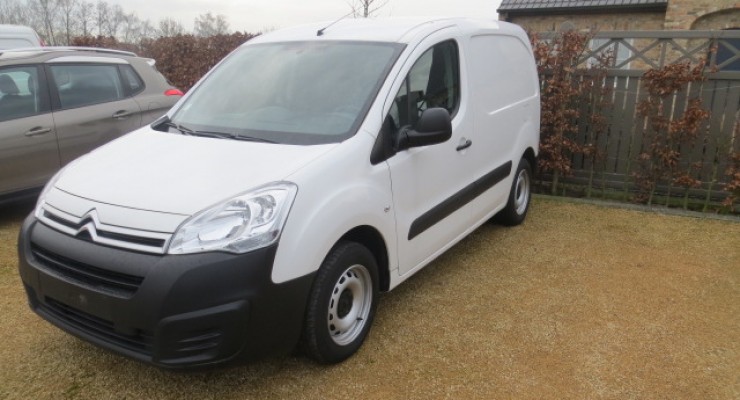  citroen berlingo CLUB 1.6 hdi 90 pk 02/2016 met 24000 km airco cruise control 