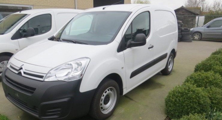  OPTIE OP DEZE WAGEN 1.6 hdi 90 pk 02/2016 met 13000 km cruise control airco 