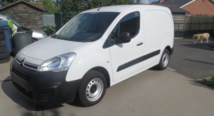  Berlingo lichte vracht 3 plaatsen 16.000 km 