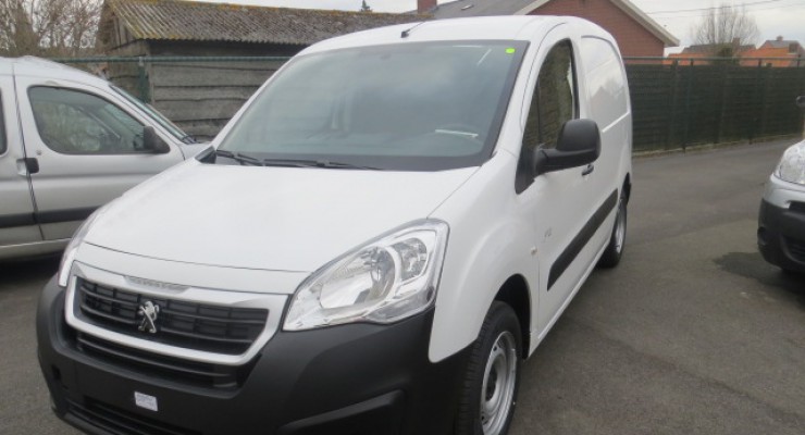  Nieuwe Peugeot Partner lichte vracht