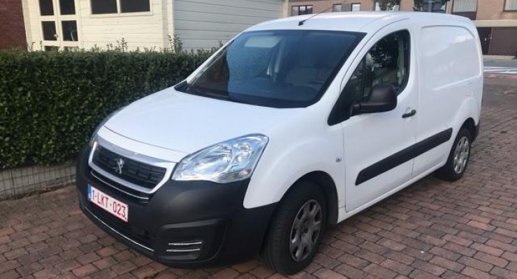  Partner 3 zit lichte vracht 68 kW 92 PK 11/2015 