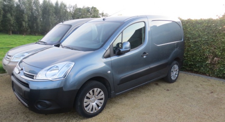  VERKOCHT  Berlingo lichte vracht 3 plaatsen 