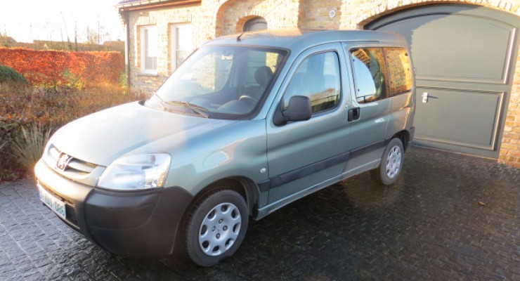 Peugeot Partner 5 plaatsen 119000km