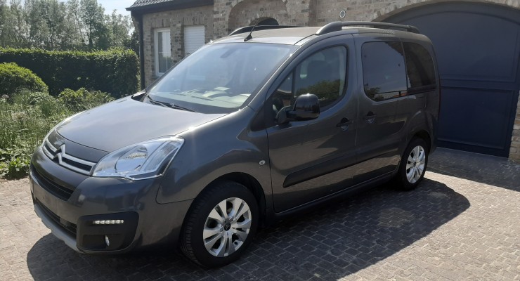  VERKOCHT  Berlingo XTR  euro 6 5 plaatsen met 75.000 km 