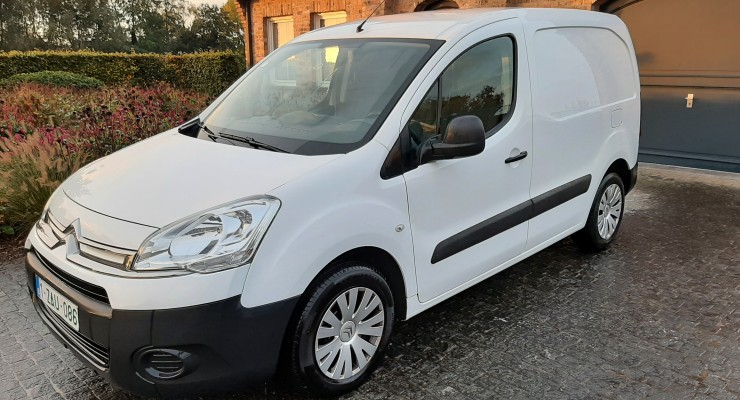  VERKOCHT Berlingo lichte vracht 3 plaatsen 1.6 HDI 90pk TREKHAAK