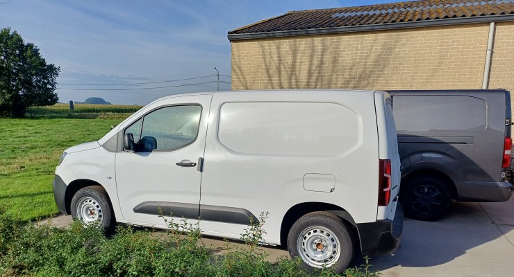  Verkocht Nieuwe Citroen berlingo 3 plaatsen lichte vracht