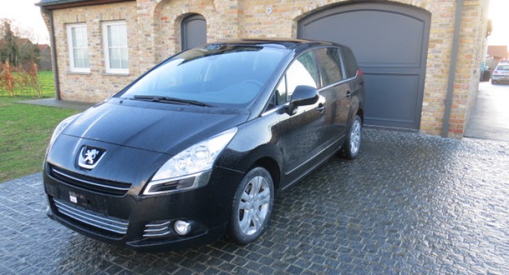  5008 bwj 2010 met 78000 km 2.0 HDI