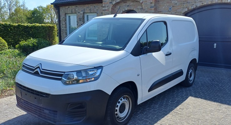  VERKOCHT Berlingo lichte vracht 3 plaatsen Benzine 72.000km