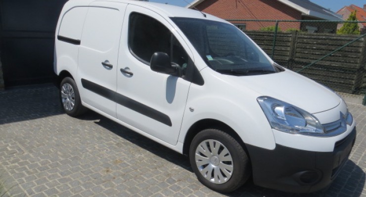  Berlingo 1.6 hdi bwj 2015 met 22000 km 3 plaatsen lichte vracht airco