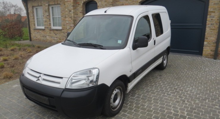 Berlingo 1.9 diesel lichte vracht bwj 10/2005 met 134000 km