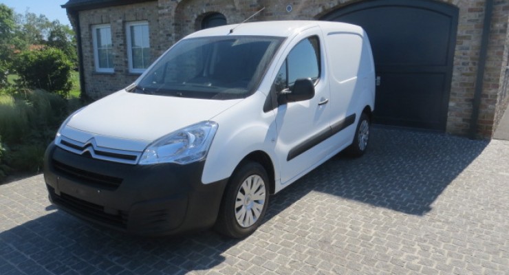  OPTIE OP DEZE WAGEN   3zit facelift 1.6 hdi 90pk cruise control